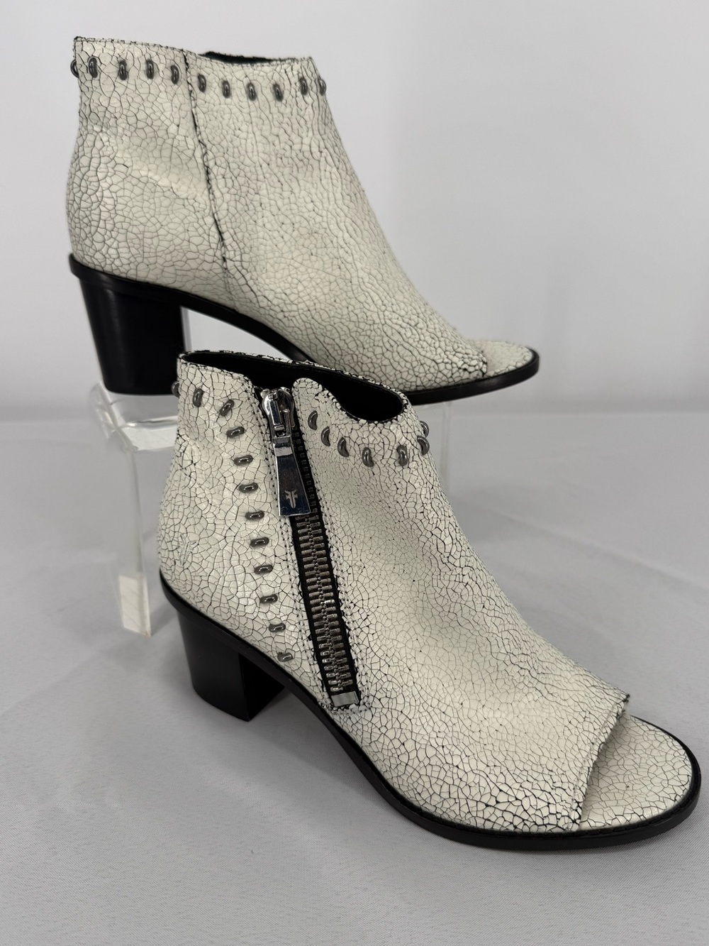 Frye Brielle Rebel Women’s Open-Toe Ankle Booties in Ivory Crackle Size 8M